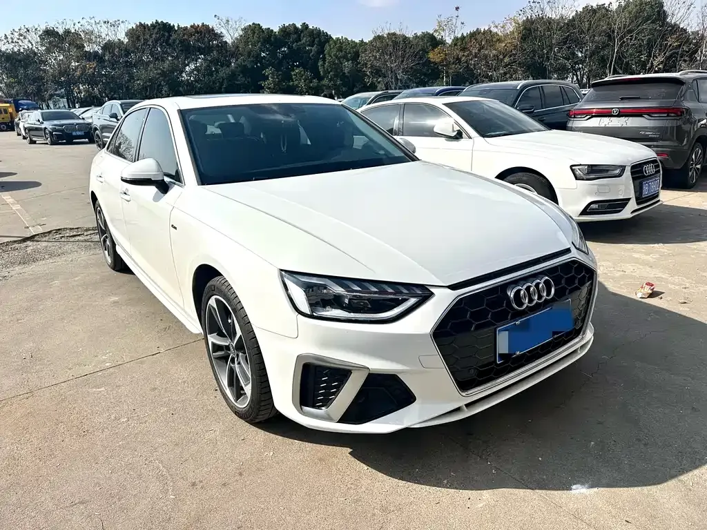 Audi A4L 2024 из CN, фото 8