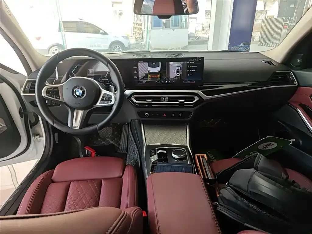 BMW 3 Series 2023 из CN, фото 7