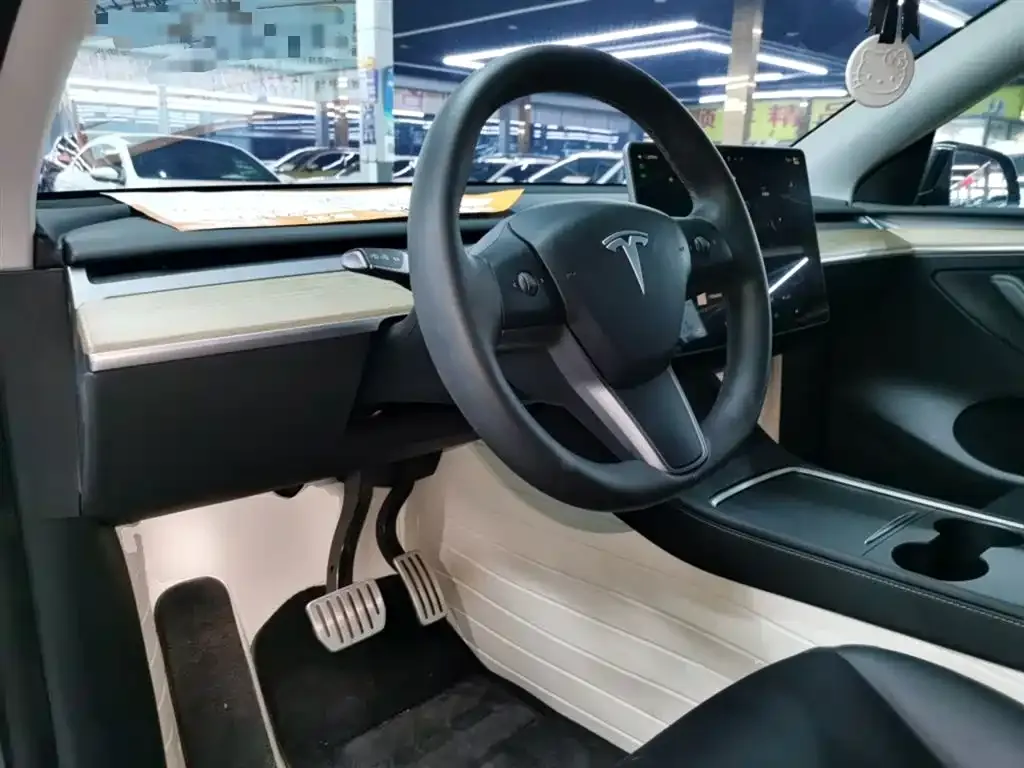 Tesla Model Y 2022 из CN, фото 9