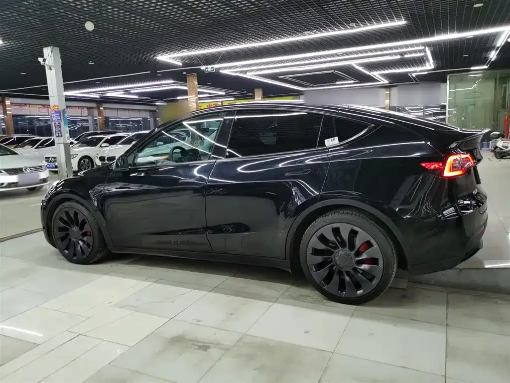 Tesla Model Y 2022 из CN, фото 10