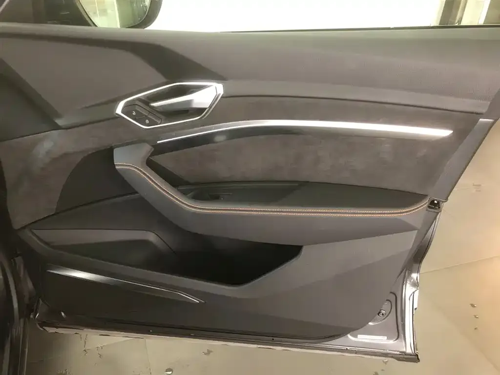 Audi e-tron 2022 из CN, фото 7
