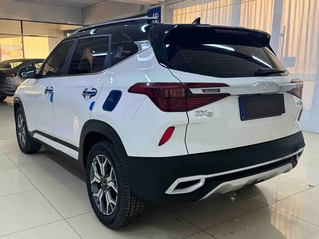 Kia KX3 2022 из CN, фото 4