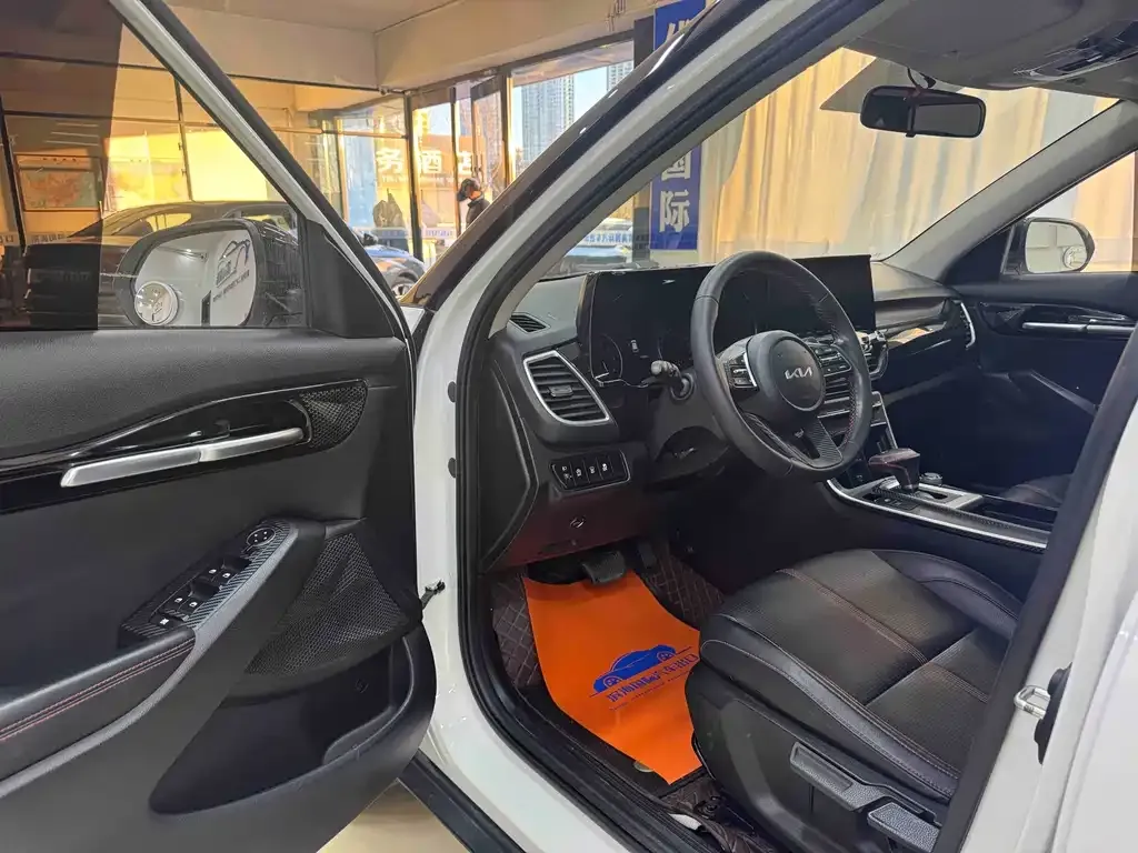 Kia KX3 2022 из CN, фото 10