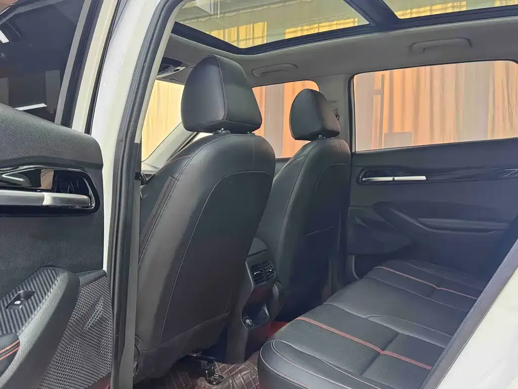 Kia KX3 2022 из CN, фото 8
