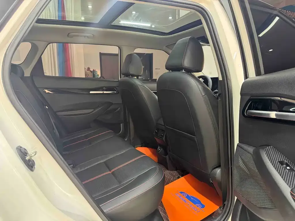 Kia KX3 2022 из CN, фото 7