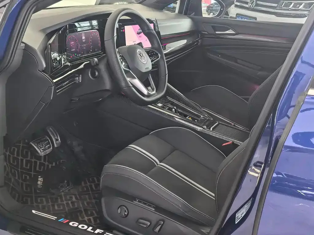 Volkswagen Golf 2021 из CN, фото 7
