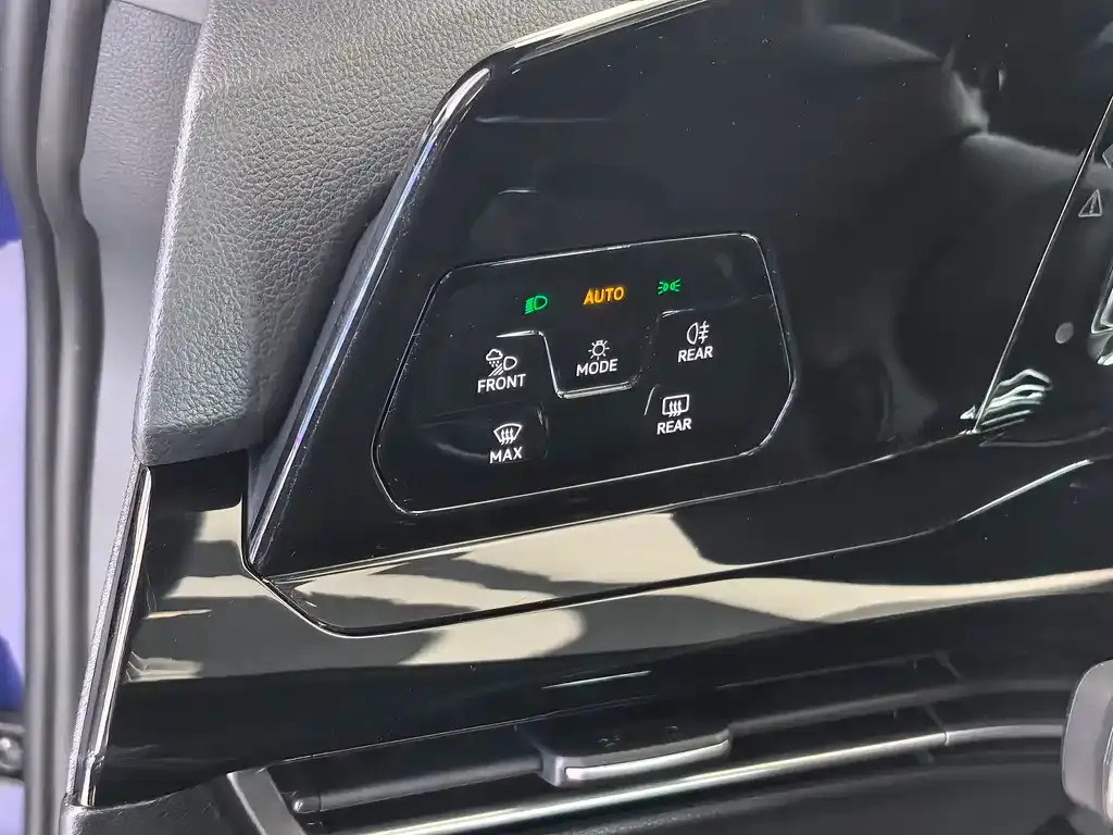 Volkswagen Golf 2021 из CN, фото 5