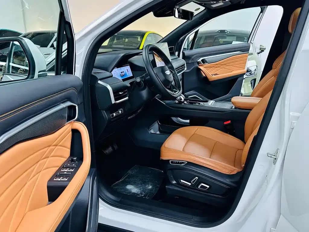 Geely Haoyue L 2024 из CN, фото 3
