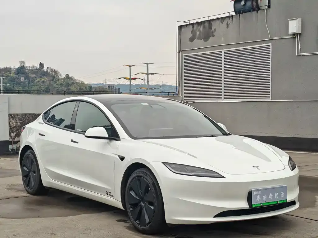 Tesla Model 3 2024 из CN, фото 6