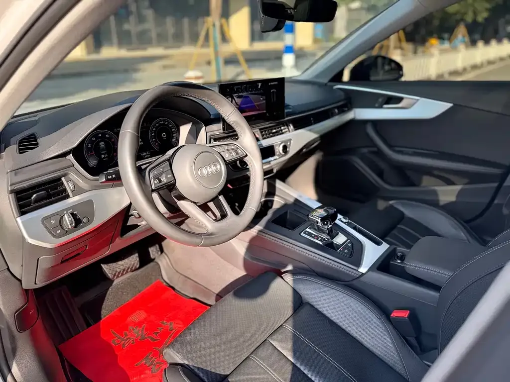 Audi A4L 2022 из CN, фото 7