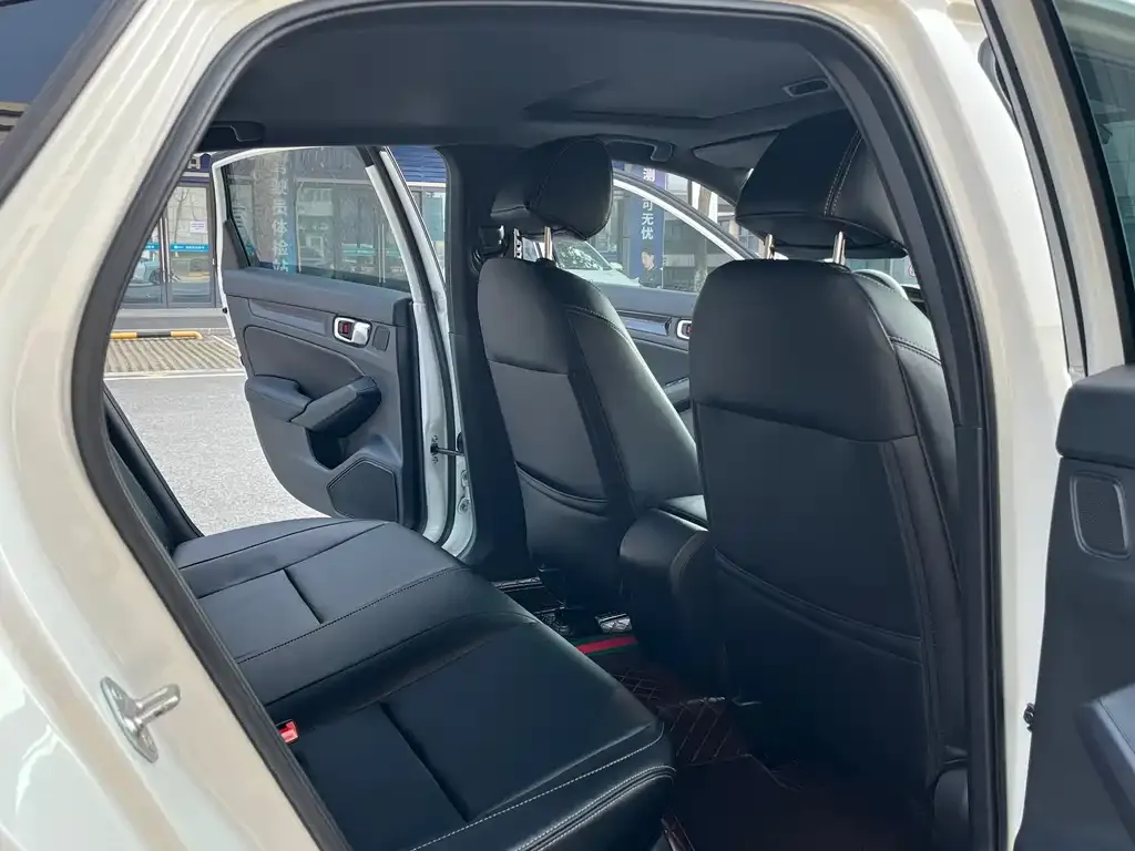 Honda Civic 2023 из CN, фото 3