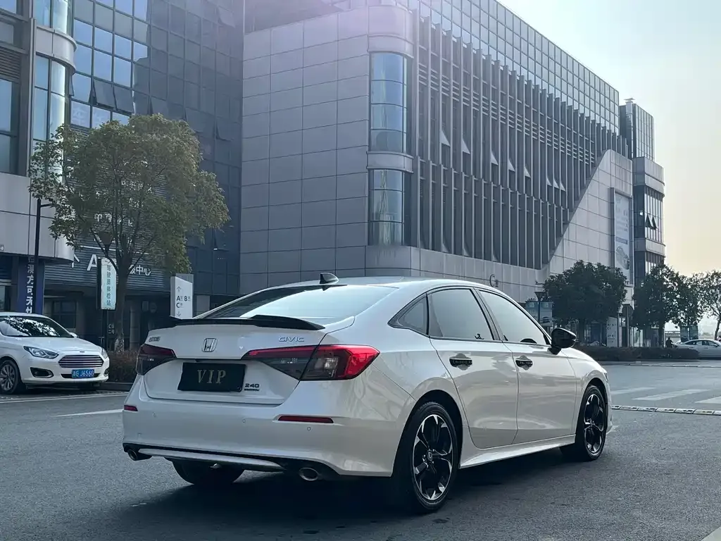 Honda Civic 2023 из CN, фото 9