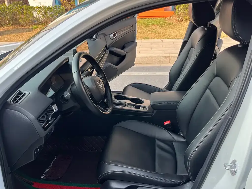 Honda Civic 2023 из CN, фото 5