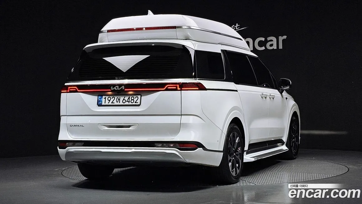 Kia Carnival 2023 из KR, фото 2