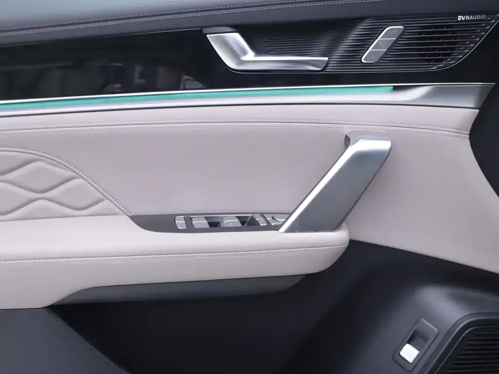 BYD Tang New Energy 2024 из CN, фото 5