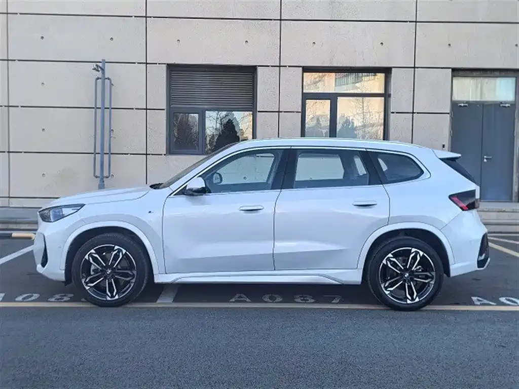 BMW X1 2024 из CN, фото 7