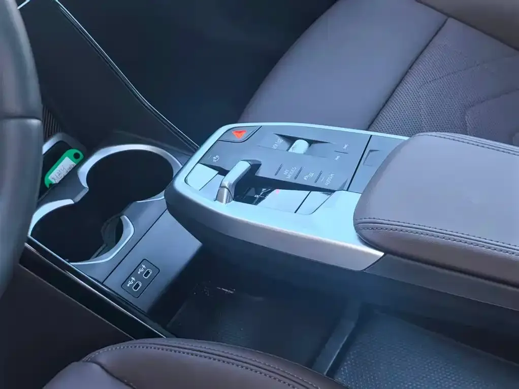 BMW X1 2024 из CN, фото 2