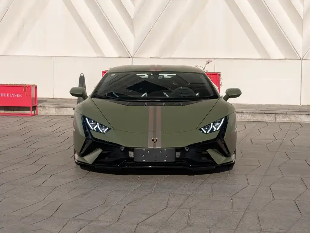 Lamborghini Huracan 2025 из CN, фото 5