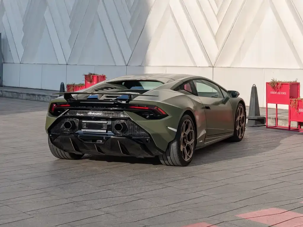 Lamborghini Huracan 2025 из CN, фото 3