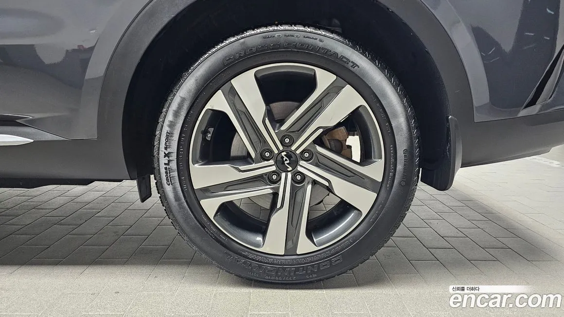 Kia Sorento — фото 10