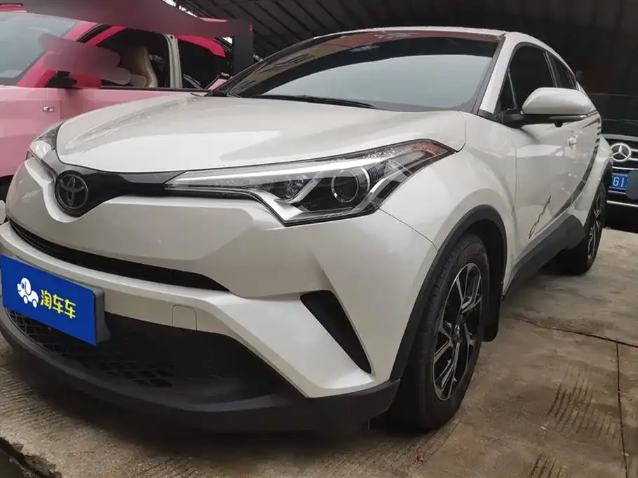 Toyota C-HR 2023 из CN, фото 1
