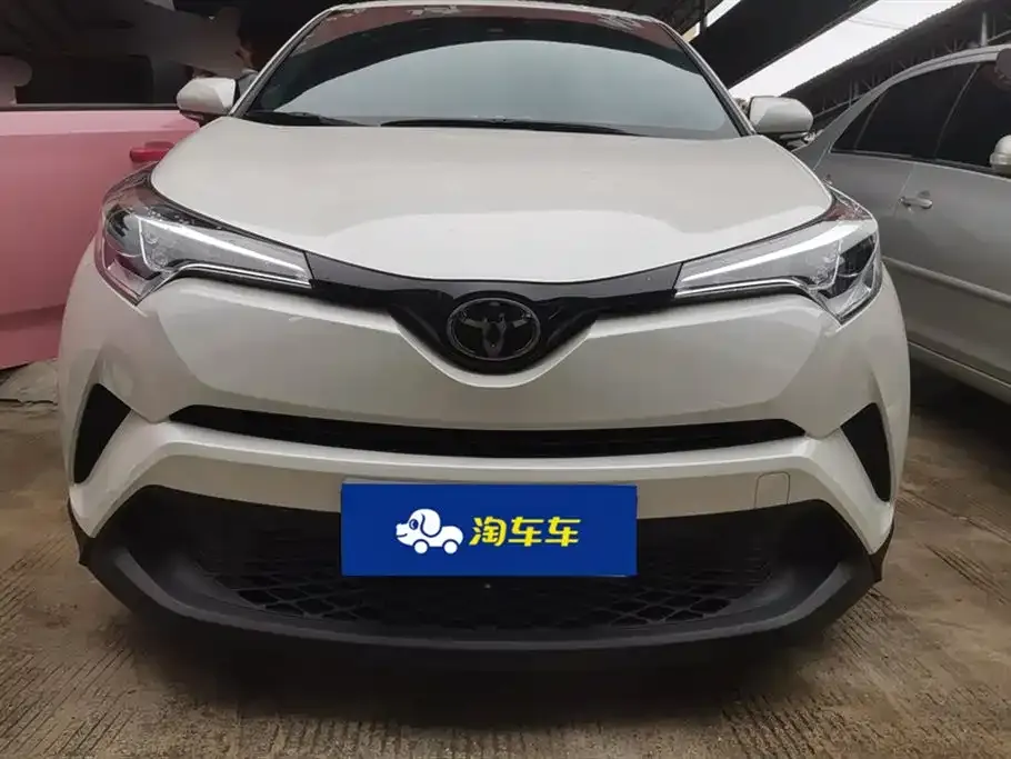 Toyota C-HR 2023 из CN, фото 4