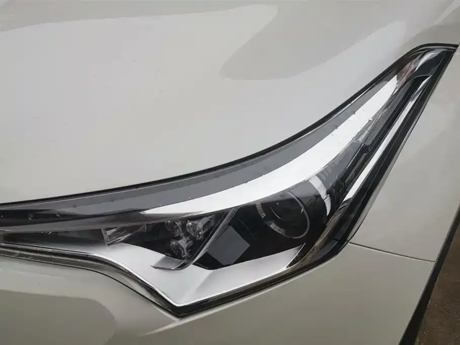 Toyota C-HR 2023 из CN, фото 6