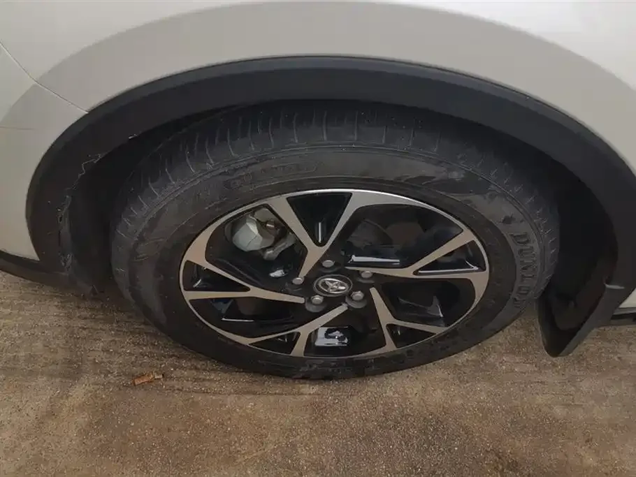 Toyota C-HR 2023 из CN, фото 9