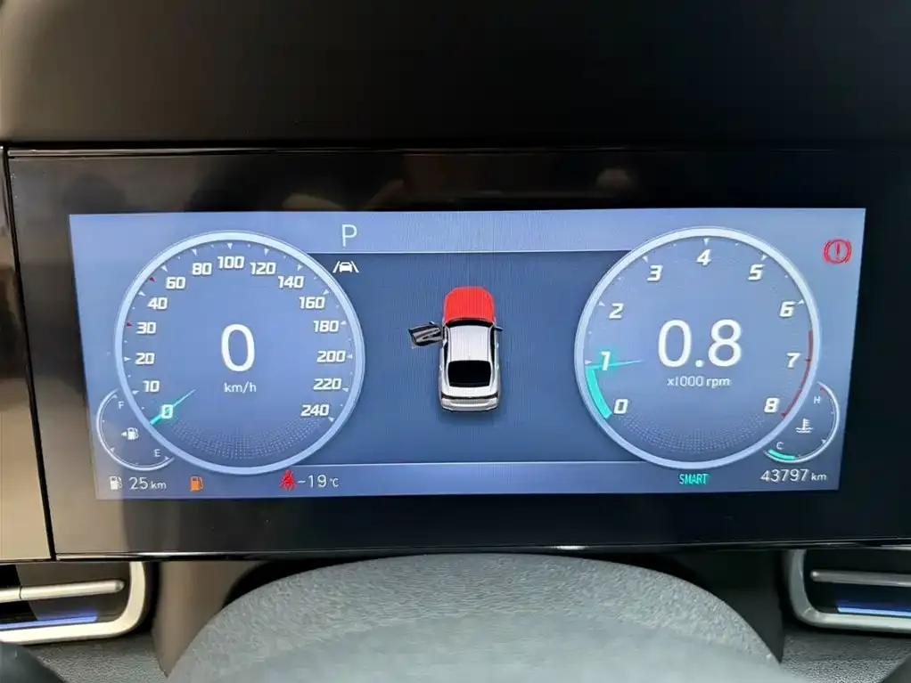 Hyundai Elantra 2023 из CN, фото 3