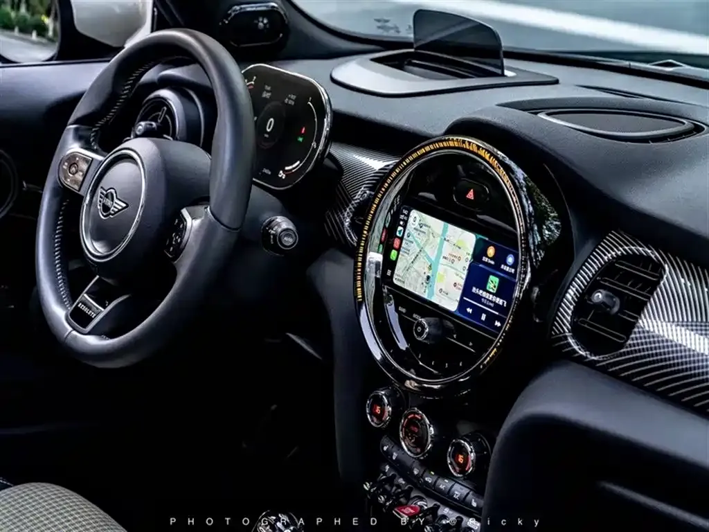 MINI Cooper (3-door) 2023 из CN, фото 3