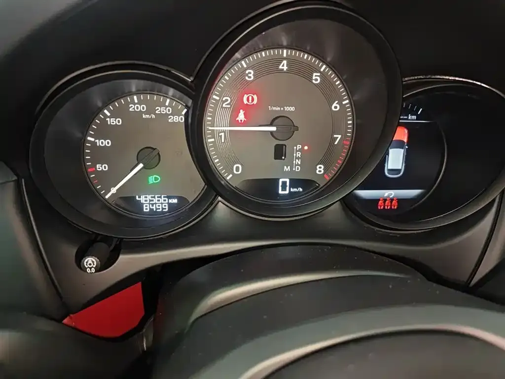 Porsche Macan 2023 из CN, фото 4