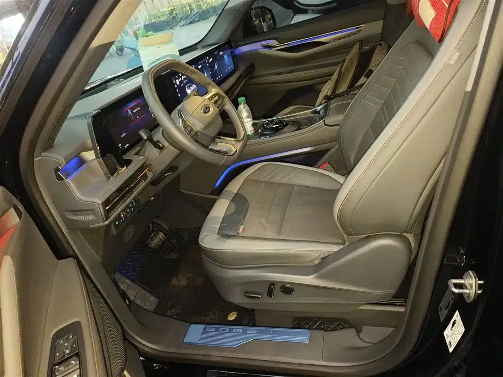 Ford Edge — фото 10