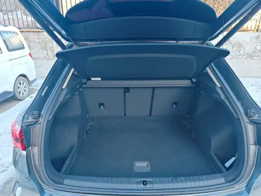 Audi Q3 2021 из CN, фото 4
