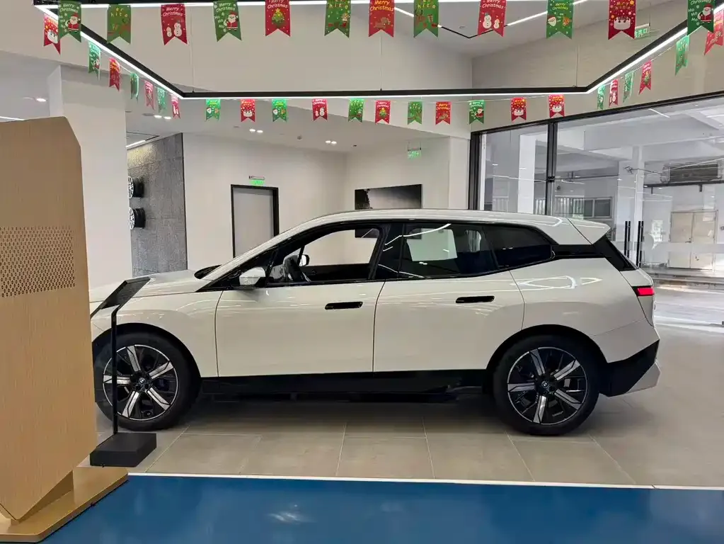 BMW iX 2025 из CN, фото 2