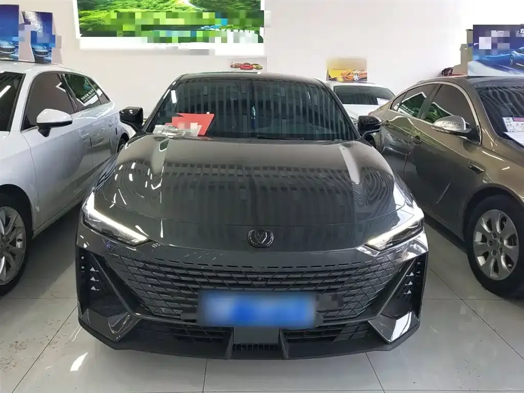 Changan UNI-V 2023 из CN, фото 4