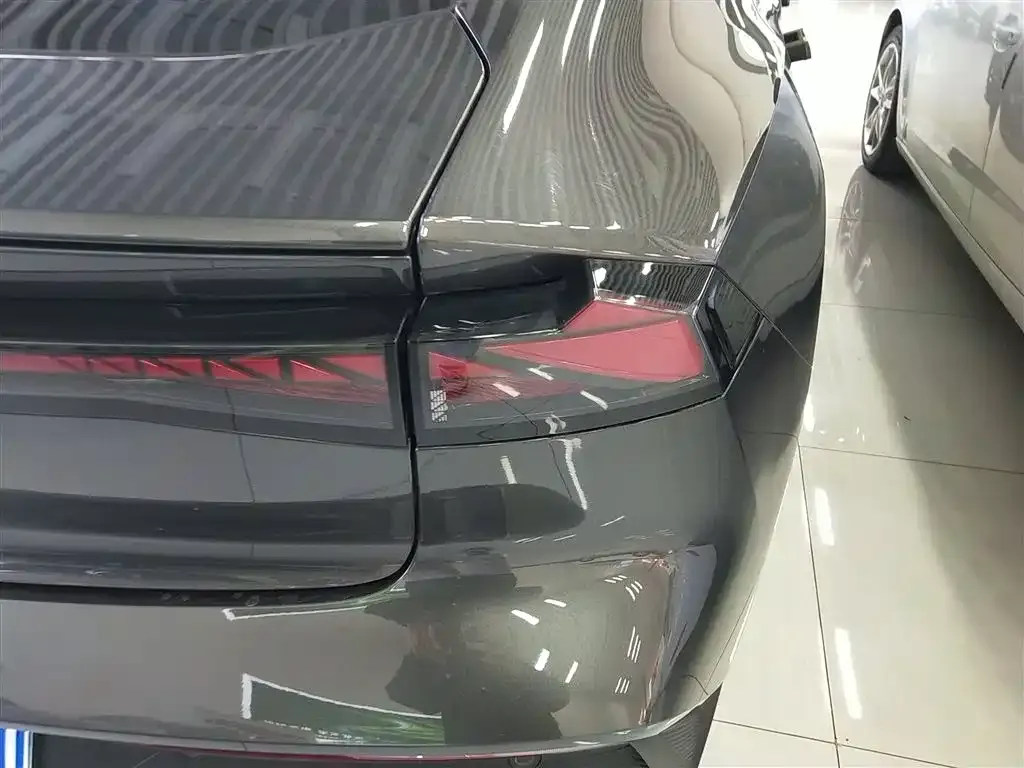 Changan UNI-V 2023 из CN, фото 2
