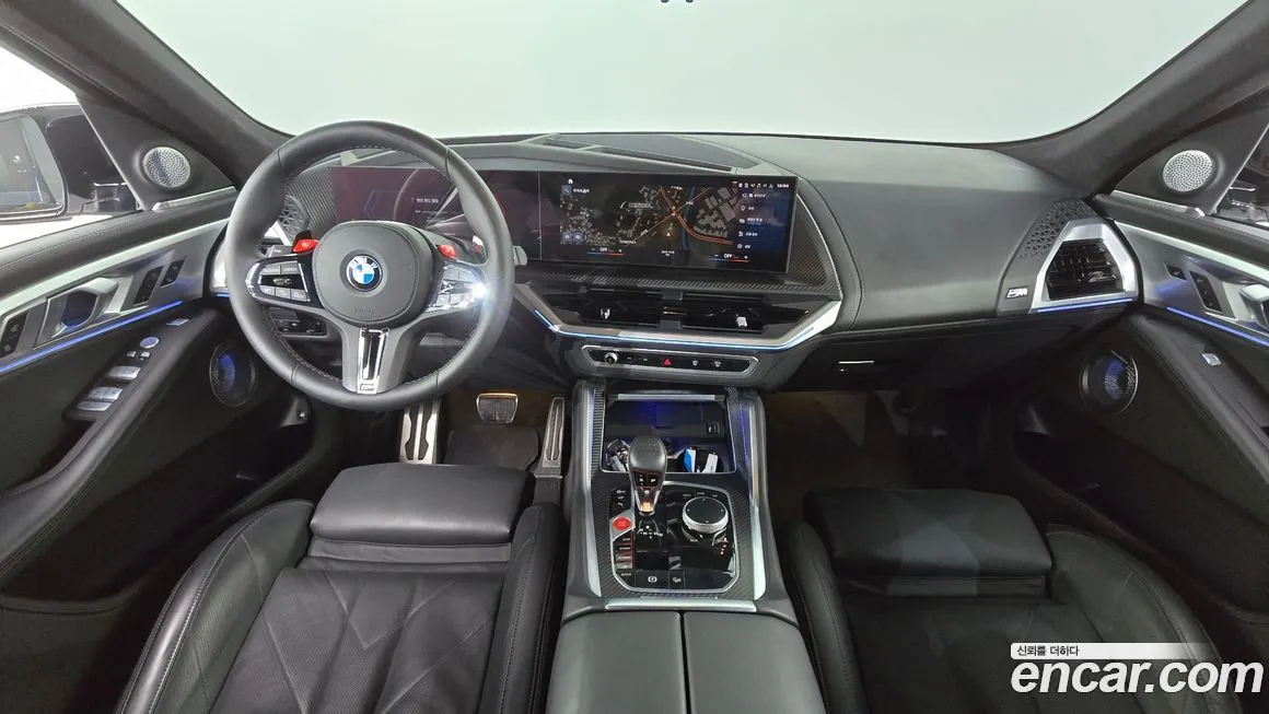 BMW XM — фото 10