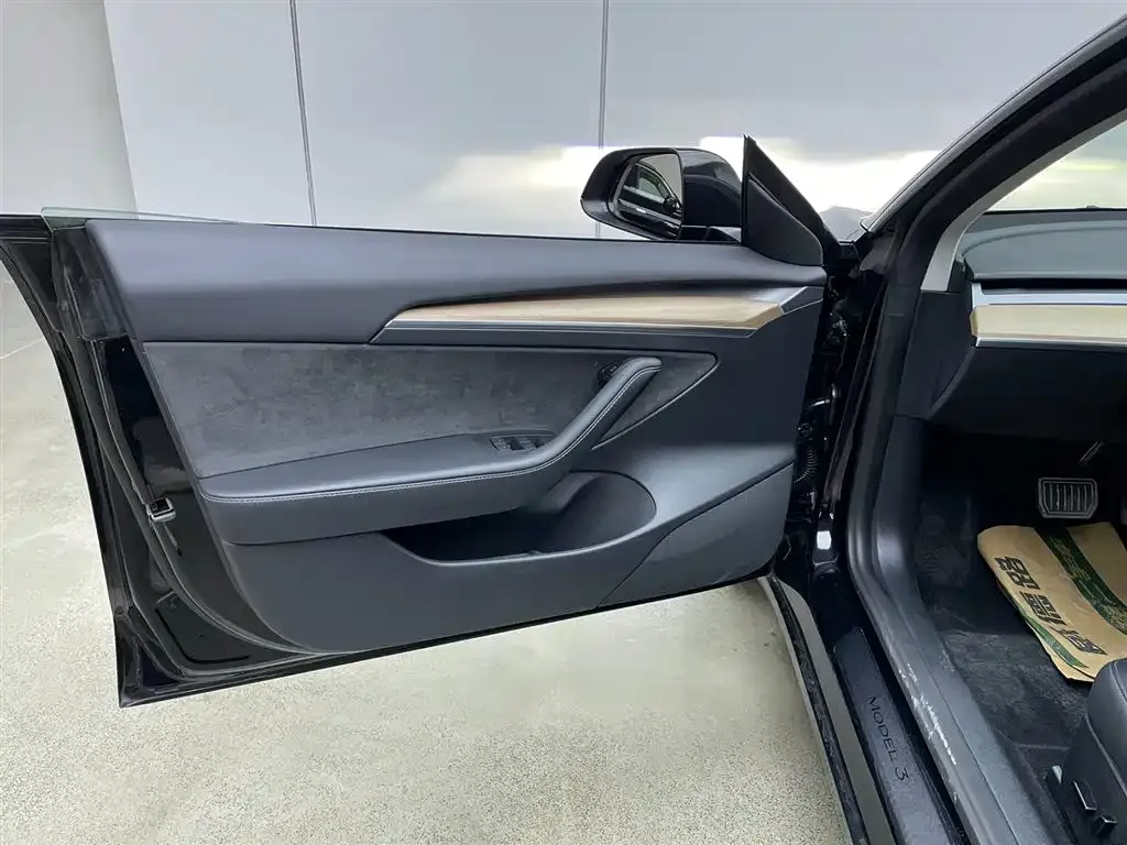 Tesla Model 3 2023 из CN, фото 6