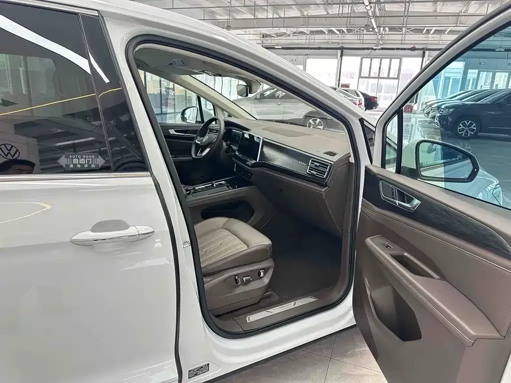 Volkswagen Viloran 2023 из CN, фото 6