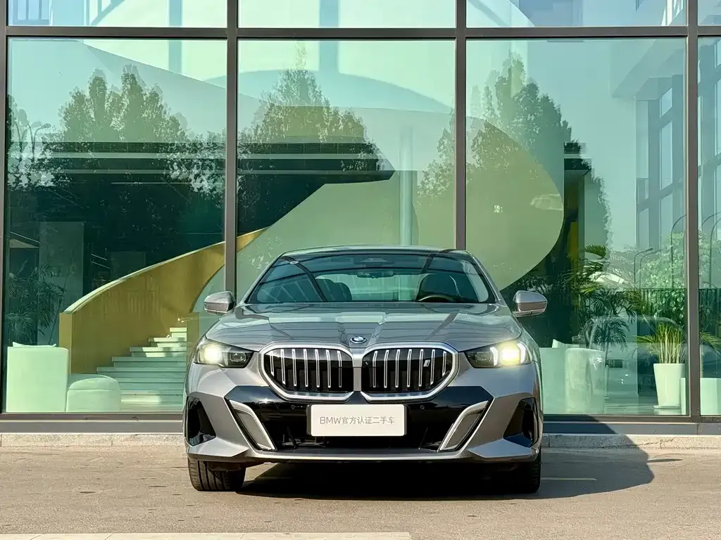 BMW i5 2024 из CN, фото 9