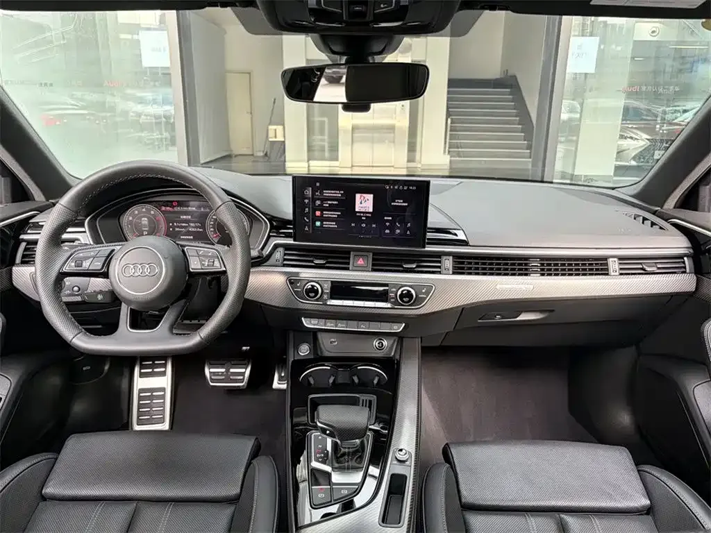 Audi A4L 2025 из CN, фото 4
