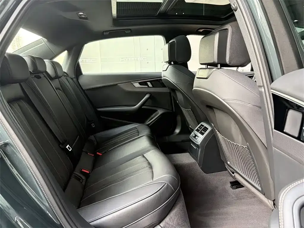 Audi A4L 2025 из CN, фото 5