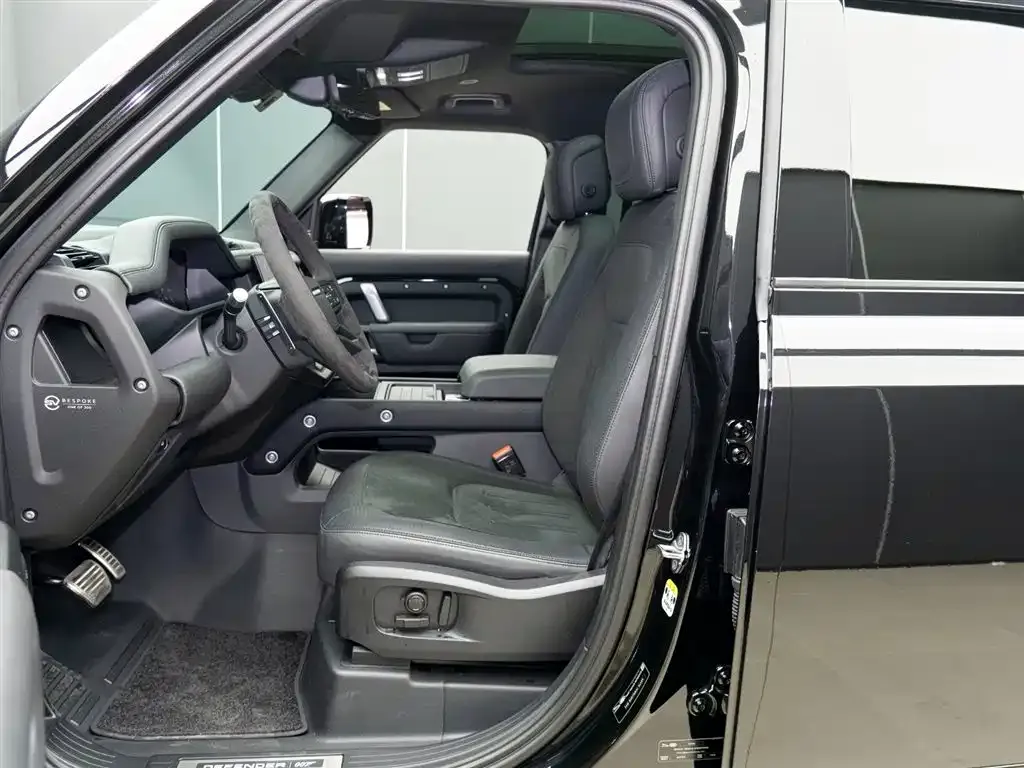 Land Rover Defender — фото 10