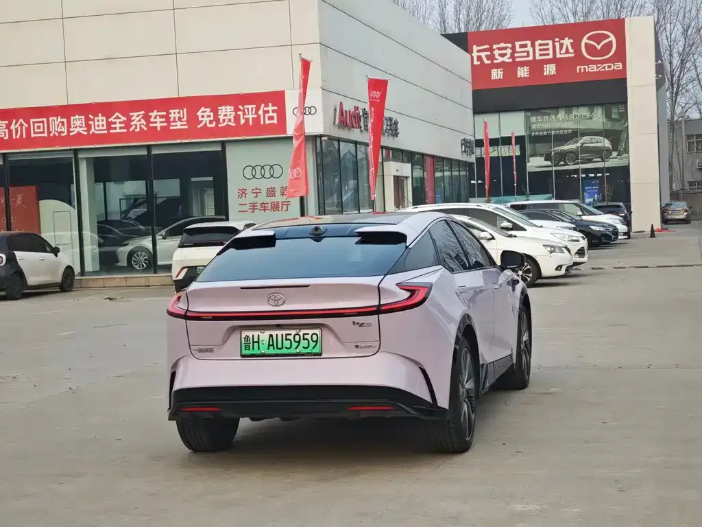 Toyota bZ5 2025 из CN, фото 7