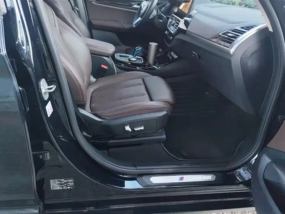 BMW iX3 2022 из CN, фото 2