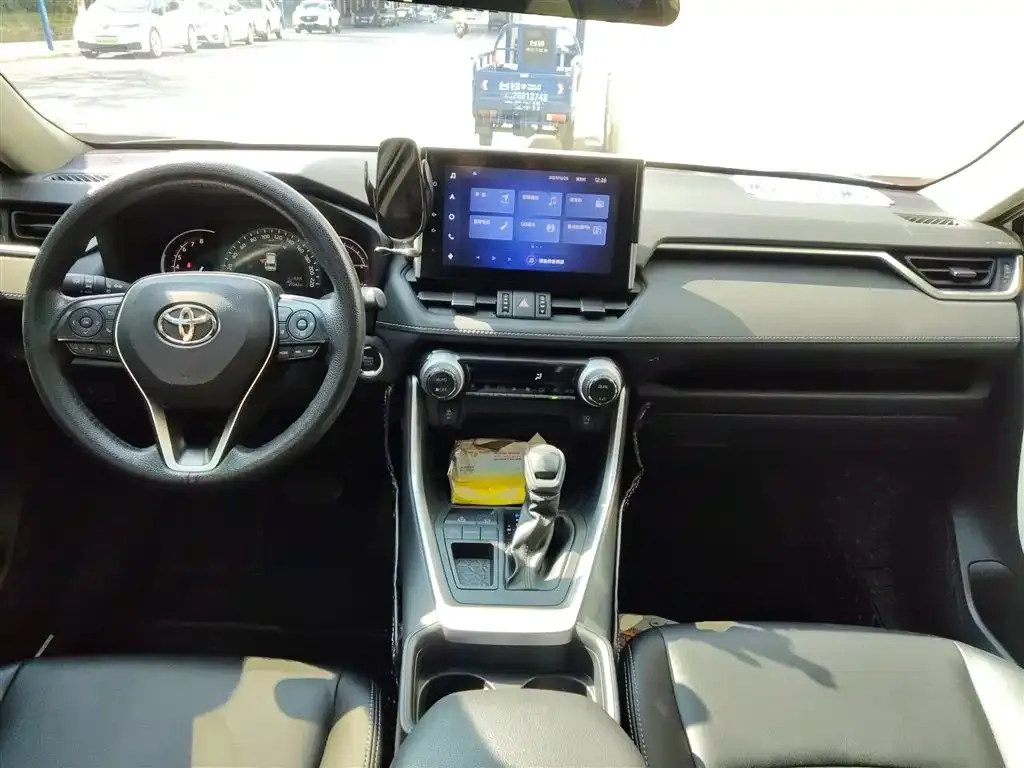 Toyota RAV4 2022 из CN, фото 7