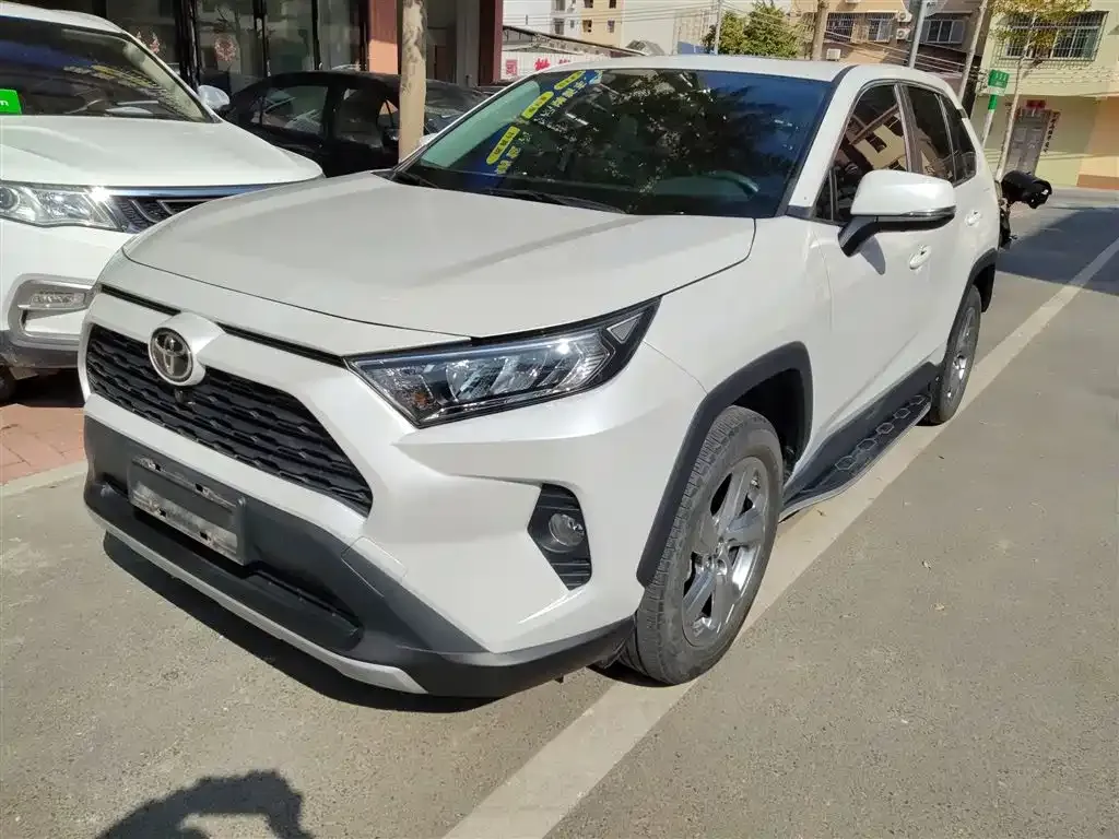 Toyota RAV4 2022 из CN, фото 2