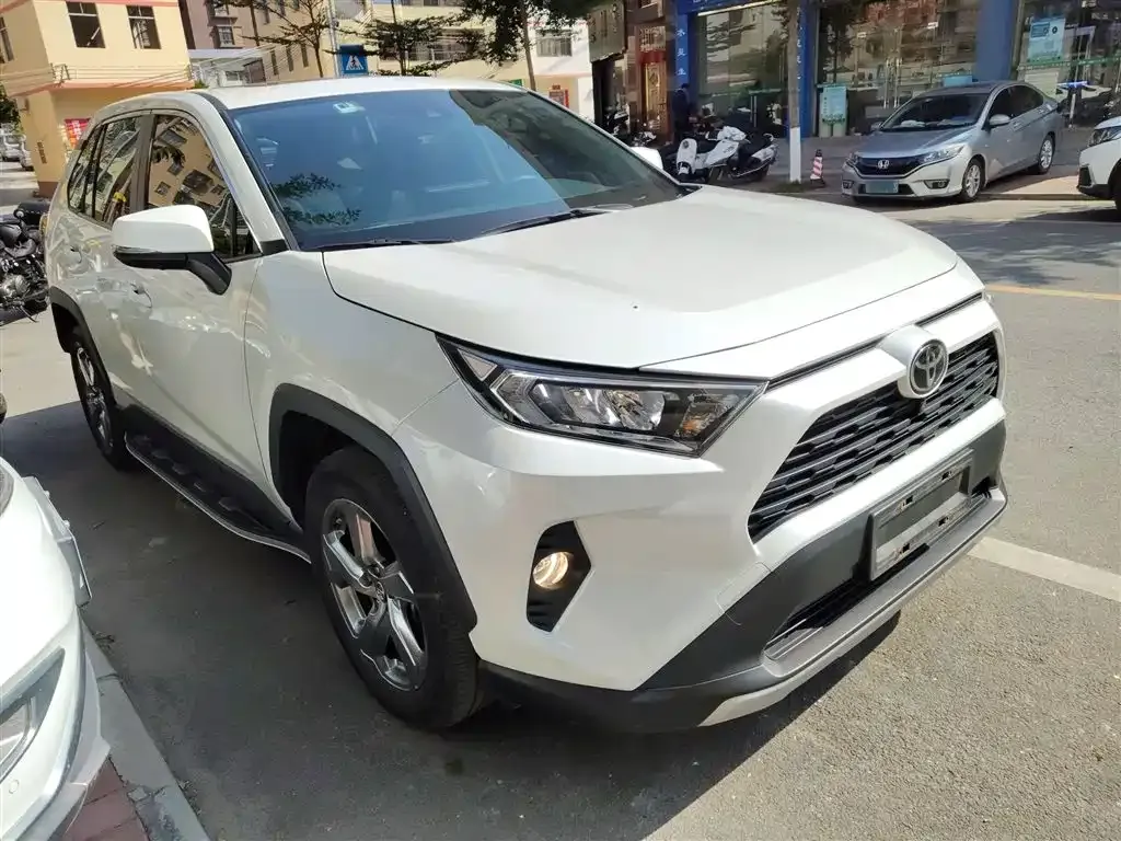 Toyota RAV4 2022 из CN, фото 10