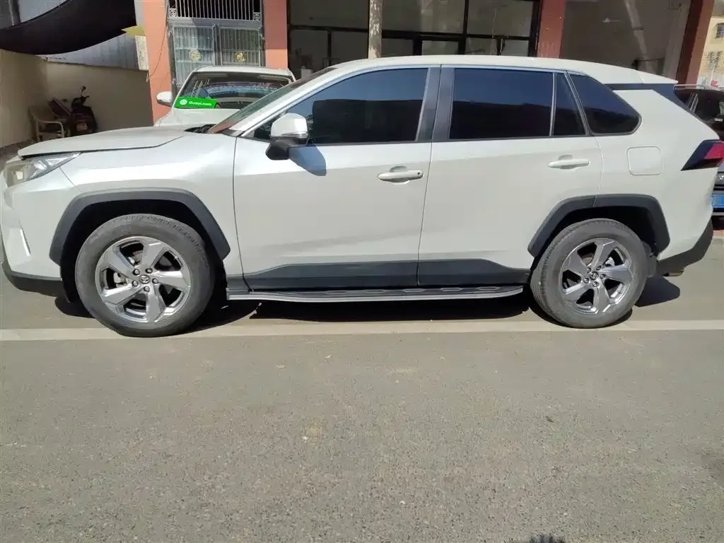 Toyota RAV4 2022 из CN, фото 6