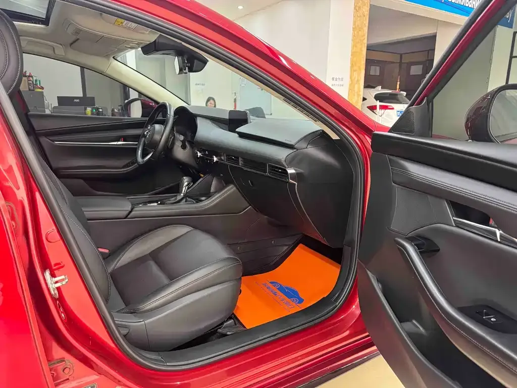 Mazda 3 Axela 2021 из CN, фото 8